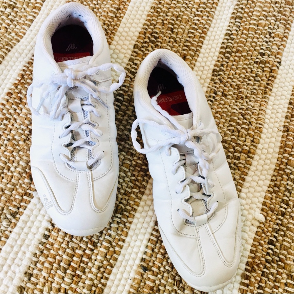 VARSITY cheer cheerleading tennis shoes school white athletics sports 8.5 - Picture 1 of 9